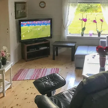 2 Bedroom Stunning In فليكهافيود